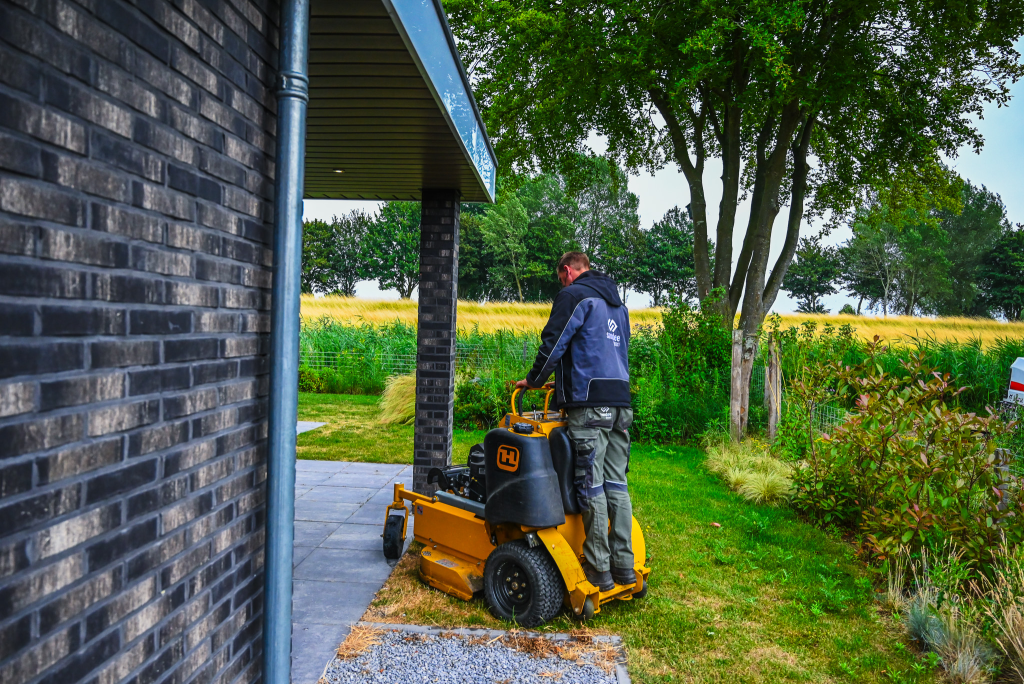 Wat verdient een zelfstandig hovenier?